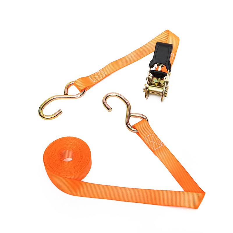 1 ইঞ্চি 25 মিমি 800 কেজি র‌্যাচেট টাই-ডাউন স্ট্র্যাপগুলি কালো লেপযুক্ত এস হুক সহ